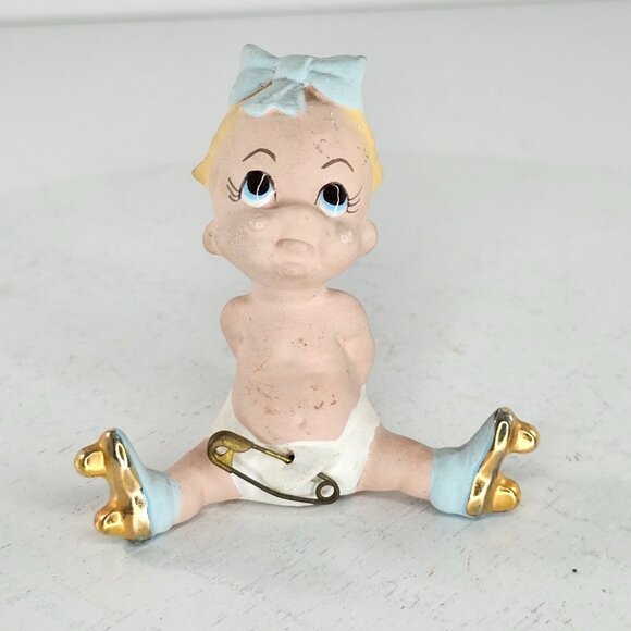 Freeman McFarlin Baby Skating Figurine Diaper Pin - Picture 1 of 8